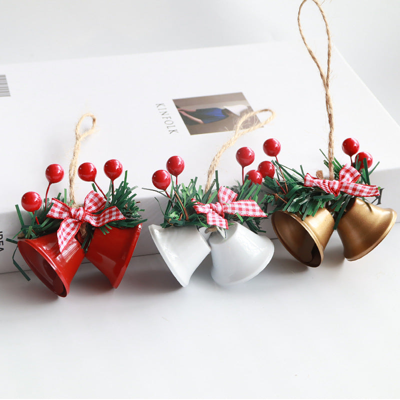 Pendentif de Noël double clochette avec nœud et baies
