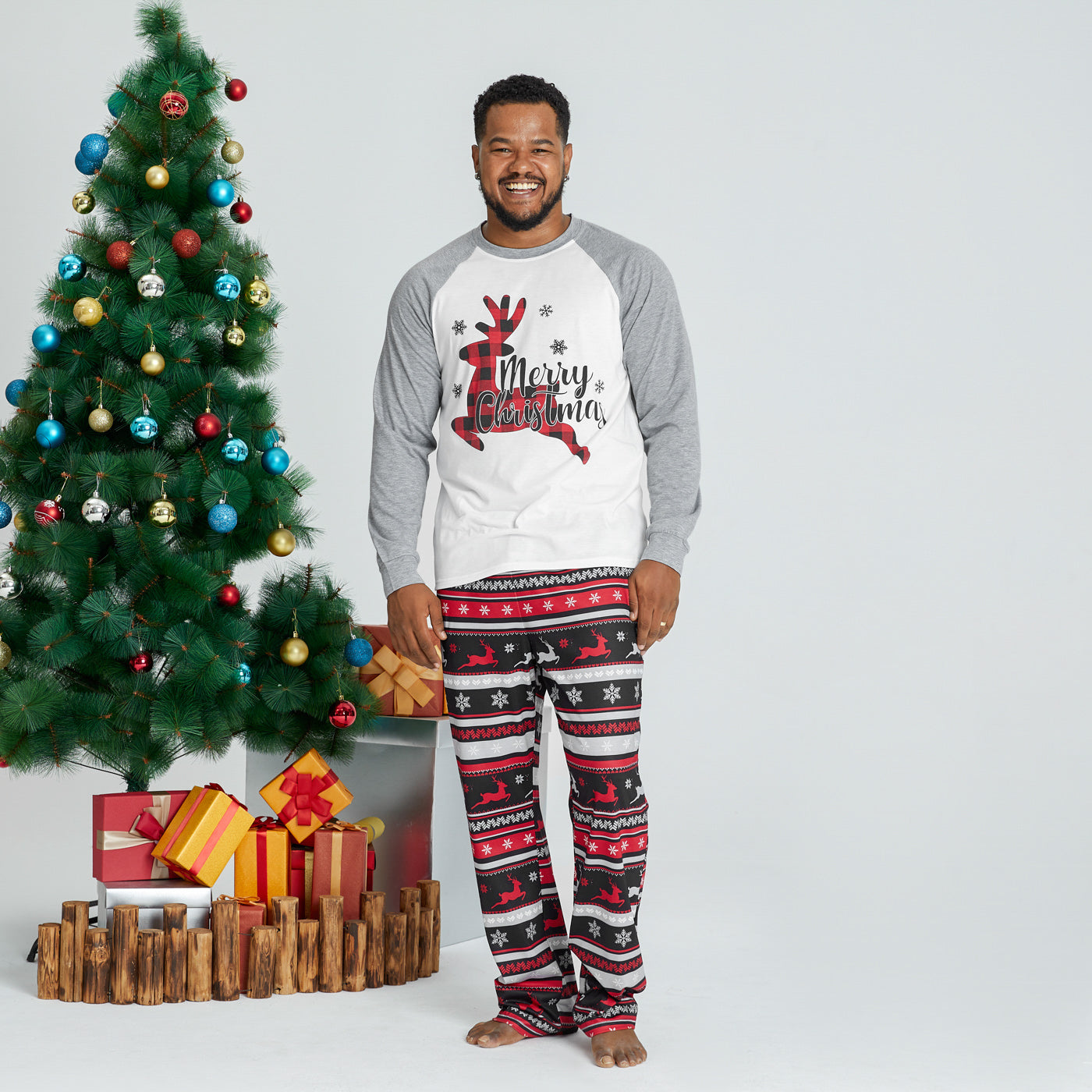 Festive Print Matching Family Christmas Pajamas 4