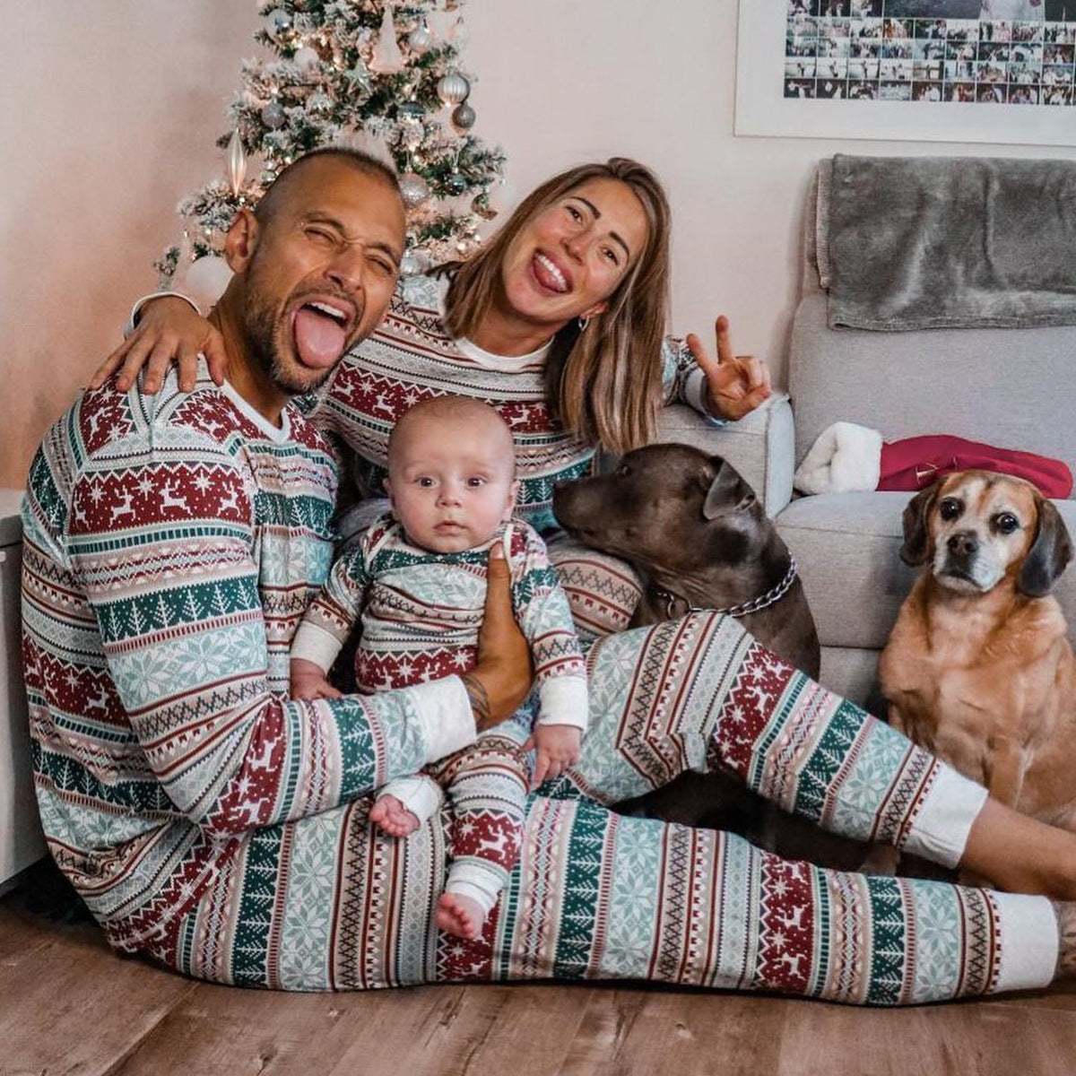 Classic Christmas Matching Family Lounge Set 3
