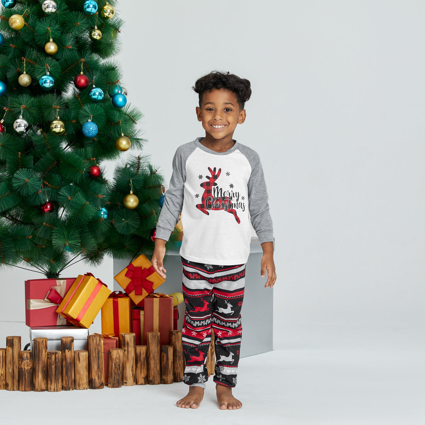 Festive Print Matching Family Christmas Pajamas 7