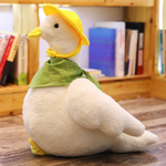 Schattige eendknuffel met sjaal