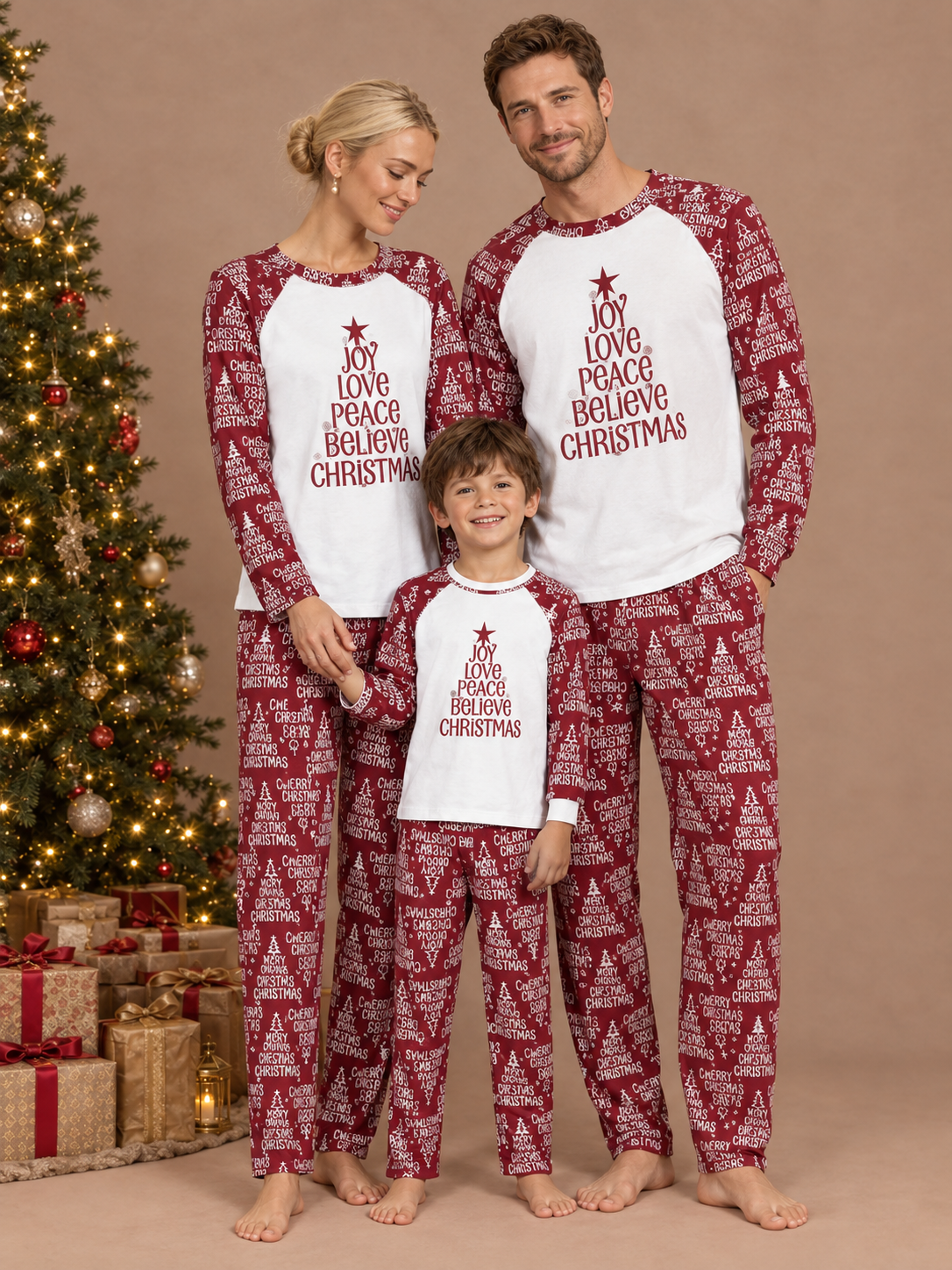 Merry Christmas Letter Matching Family Pajamas – family photoshoot